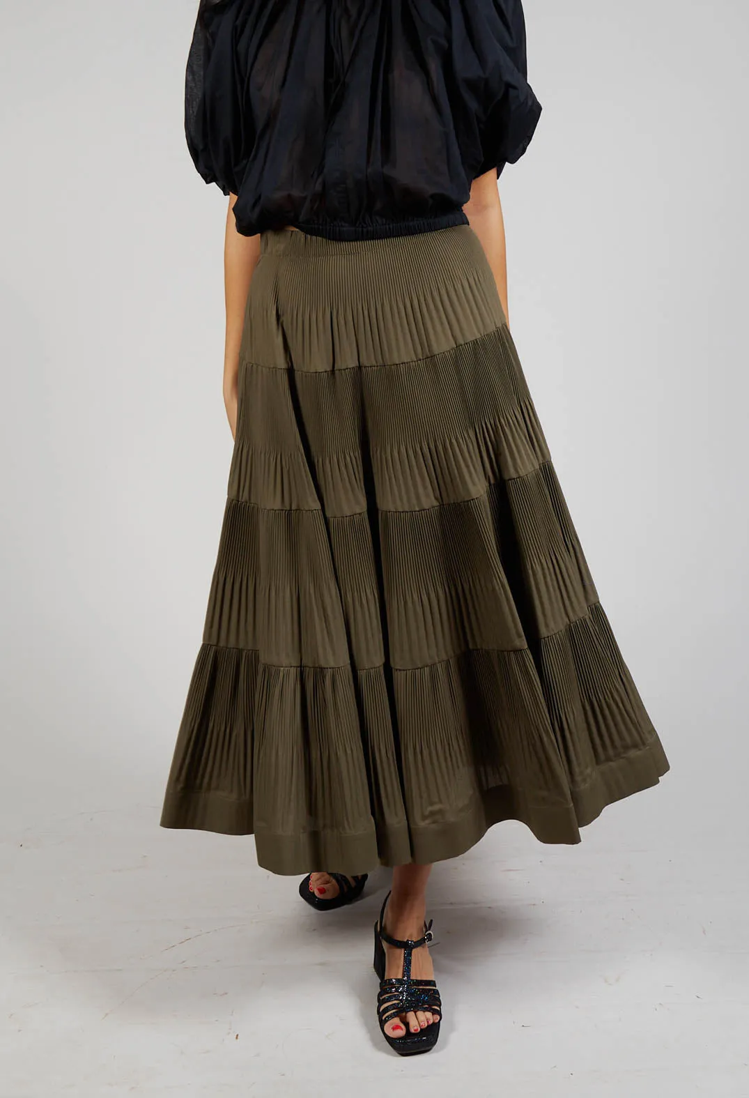 Ribbed Midi Skirt in Avocado